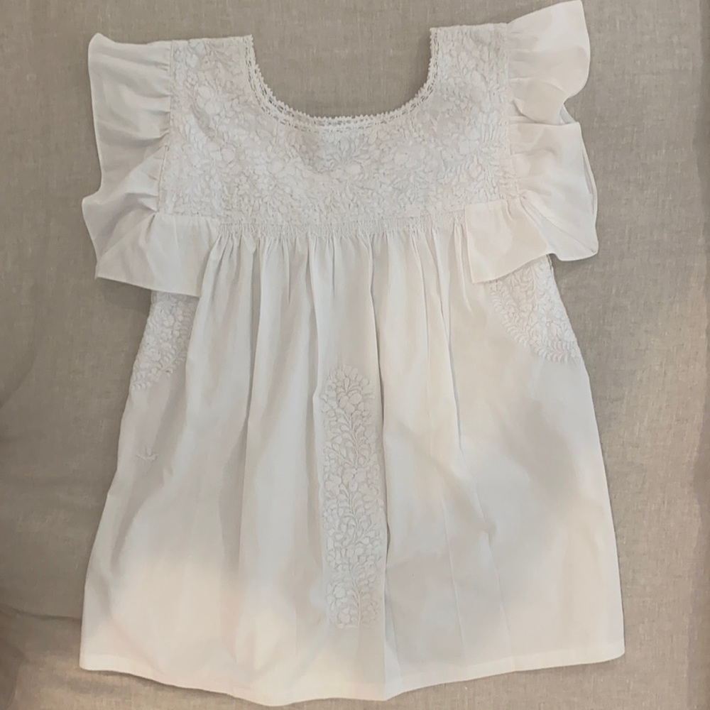 EUC White Mi Golondrina top in a size M